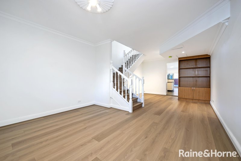Photo - 19 Anderson Street, Alexandria NSW 2015 - Image 2