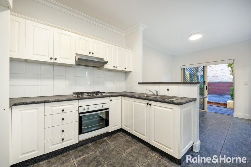 Photo - 19 Anderson Street, Alexandria NSW 2015 - Image 4
