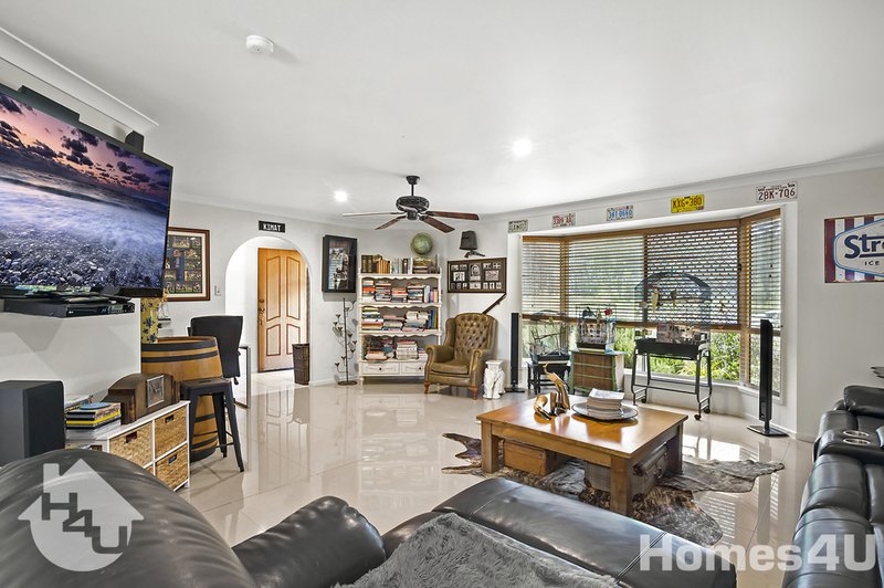 Photo - 19 Antigua Crescent, Deception Bay QLD 4508 - Image 4