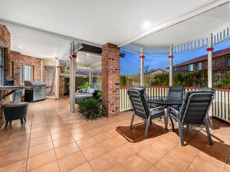 Photo - 19 Apollo Place, Bridgeman Downs QLD 4035 - Image 15