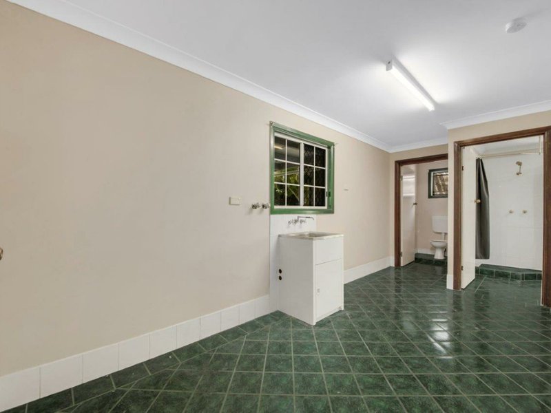 Photo - 19 Applin Place, Tannum Sands QLD 4680 - Image 14