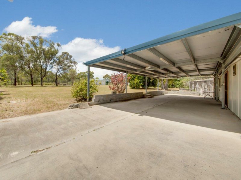 Photo - 19 Applin Place, Tannum Sands QLD 4680 - Image 15