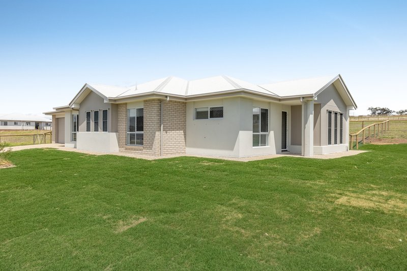 19 Aquila Drive, Meringandan West QLD 4352