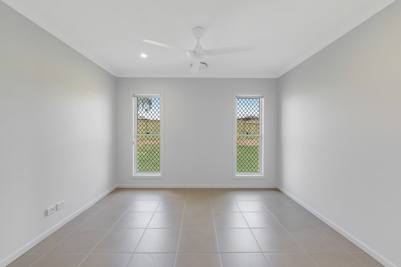 Photo - 19 Aquila Drive, Meringandan West QLD 4352 - Image 5