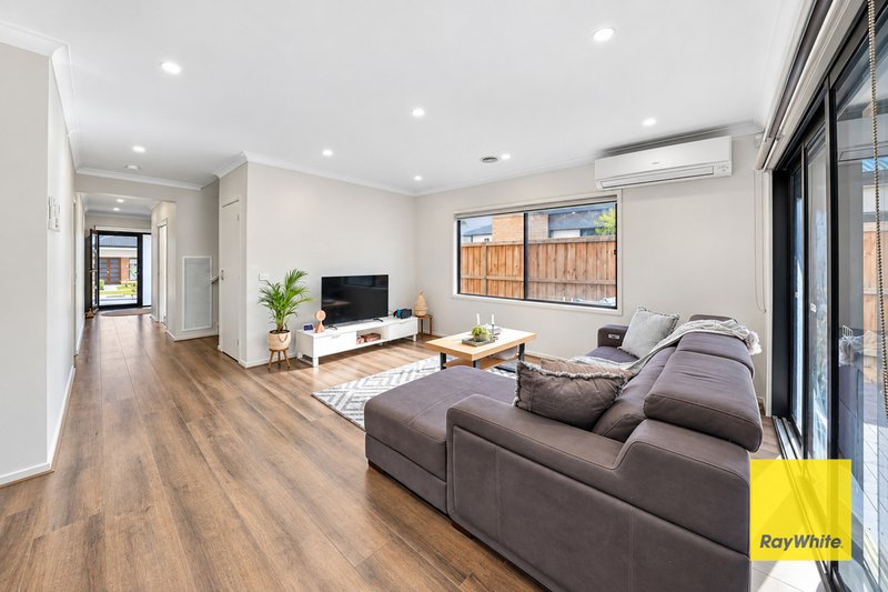 Photo - 19 Arden Crescent, Burnside VIC 3023 - Image 7