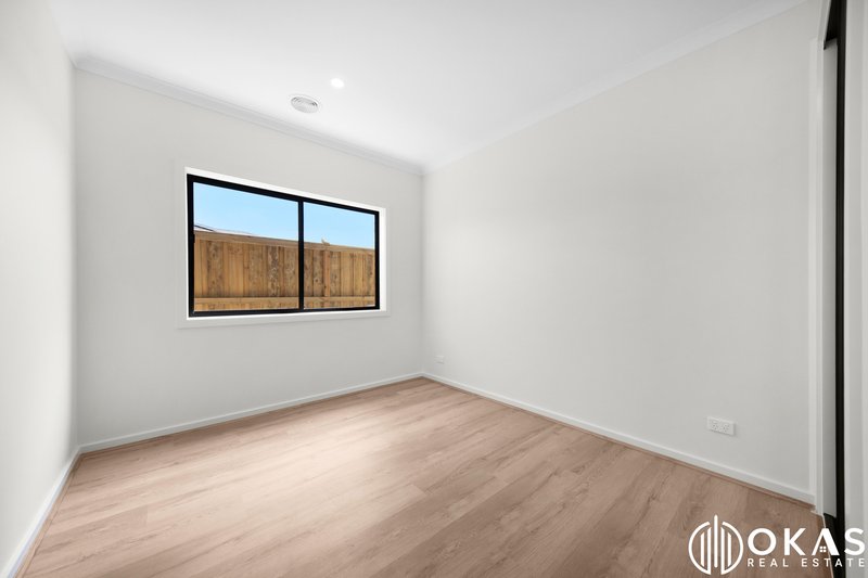 Photo - 19 Arnison Road, Tarneit VIC 3029 - Image 12