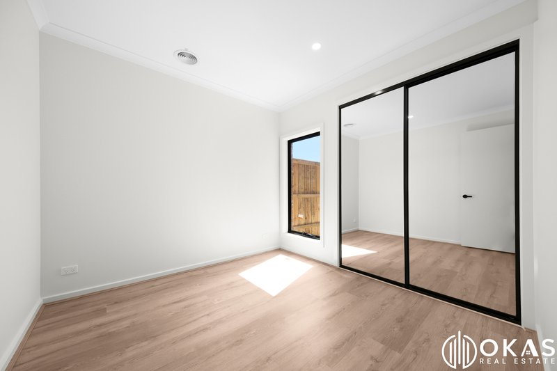 Photo - 19 Arnison Road, Tarneit VIC 3029 - Image 13