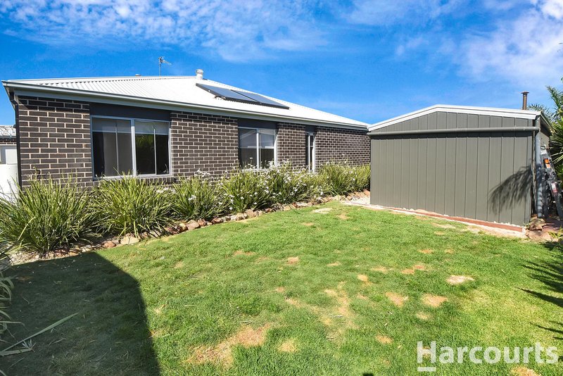 Photo - 19 Arthur Drive, Horsham VIC 3400 - Image 15