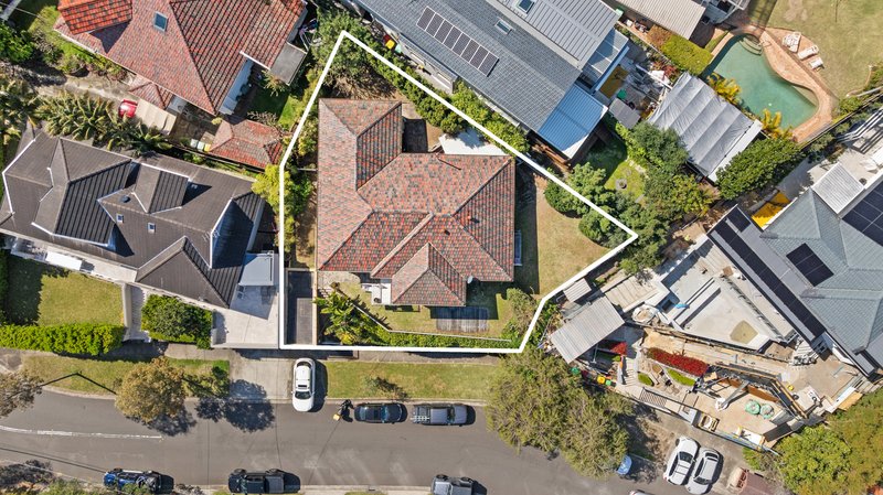 Photo - 19 Arthur Street, Bellevue Hill NSW 2023 - Image 2