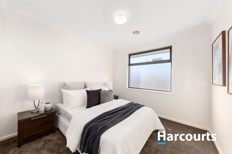 Photo - 19 Aspect Avenue, Wantirna South VIC 3152 - Image 7