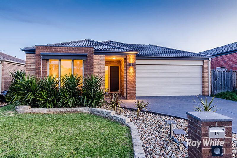 19 Aspendale Place, Lyndhurst VIC 3975