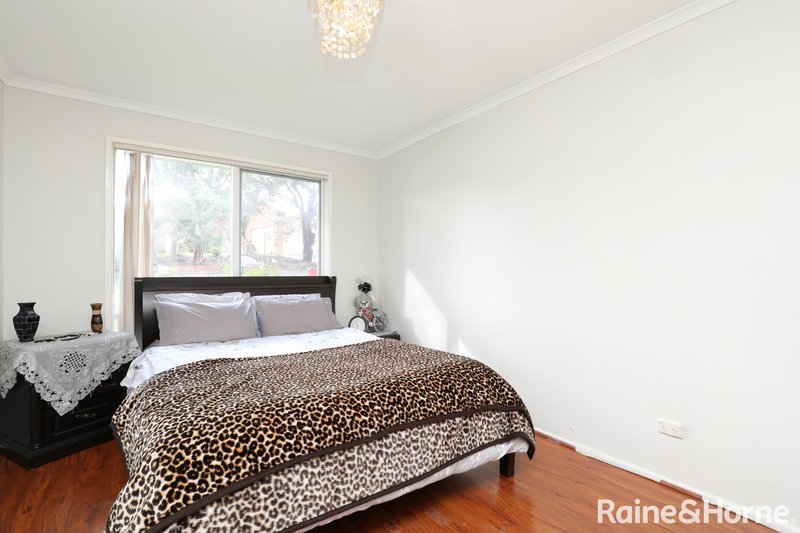 Photo - 19 Aster Close, Meadow Heights VIC 3048 - Image 6