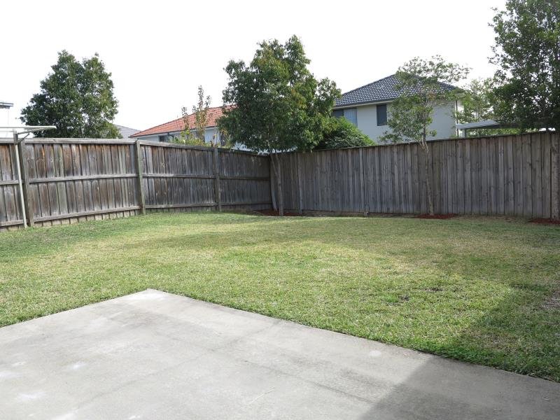 Photo - 19 Atlantic Blvd , Glenfield NSW 2167 - Image 18