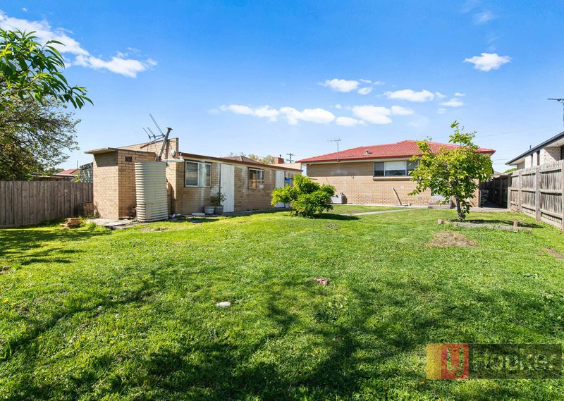 Photo - 19 Avondale Road, Springvale VIC 3171 - Image 12