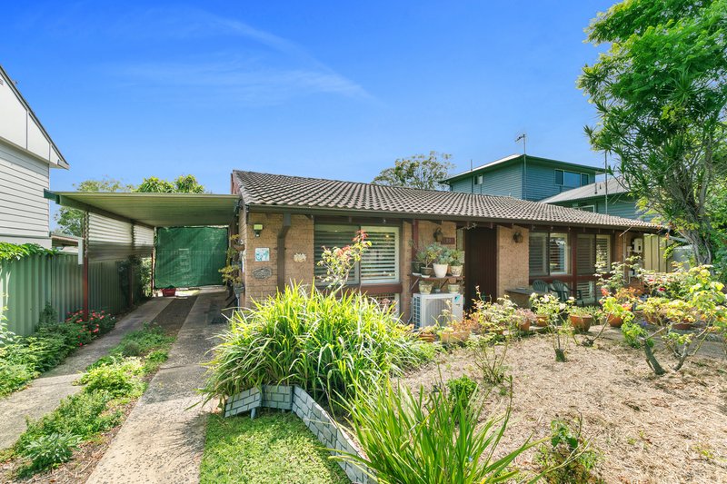 19 Avonlea Avenue, Gorokan NSW 2263