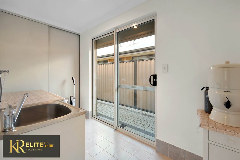 Photo - 19 Babiana Link, Piara Waters WA 6112 - Image 24