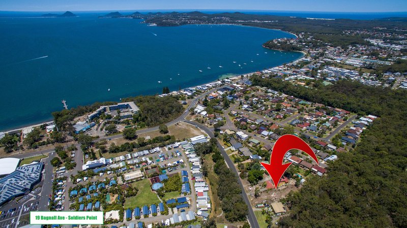 Photo - 19 Bagnall Avenue, Soldiers Point NSW 2317 - Image 11