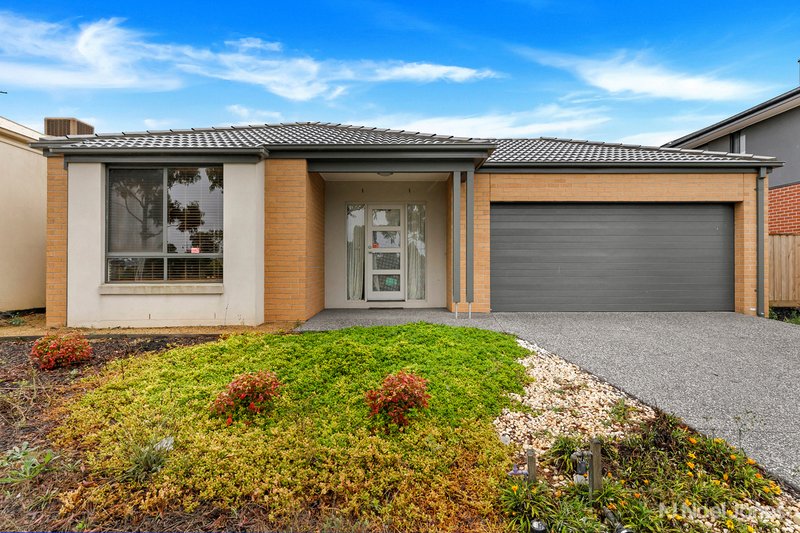 19 Balcombe Drive, Manor Lakes VIC 3024