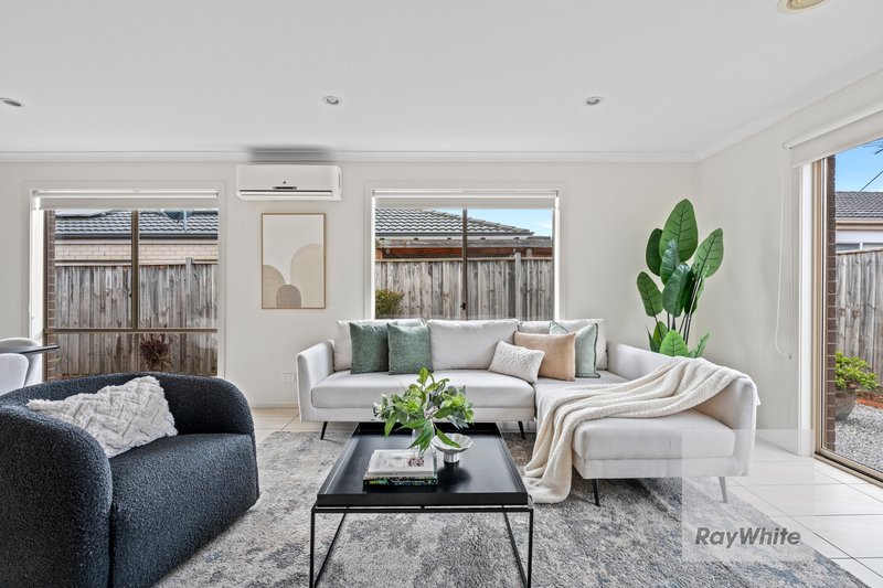 Photo - 19 Balerno Way, Mernda VIC 3754 - Image 9