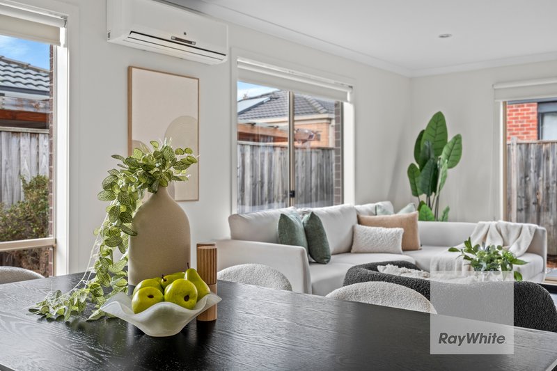 Photo - 19 Balerno Way, Mernda VIC 3754 - Image 15