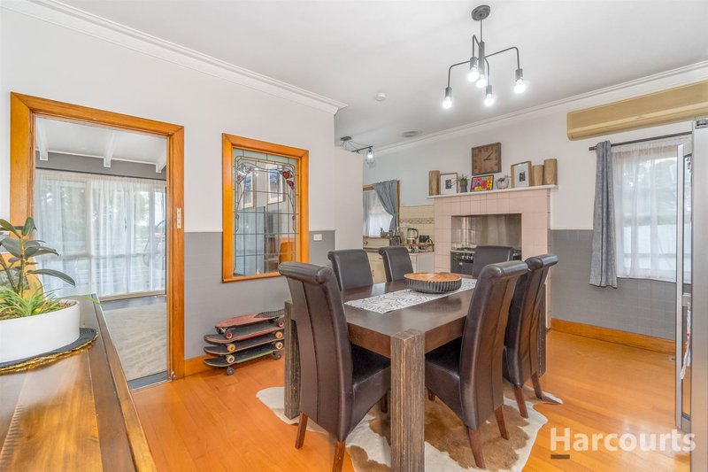 Photo - 19 Balfour Street, Newborough VIC 3825 - Image 5