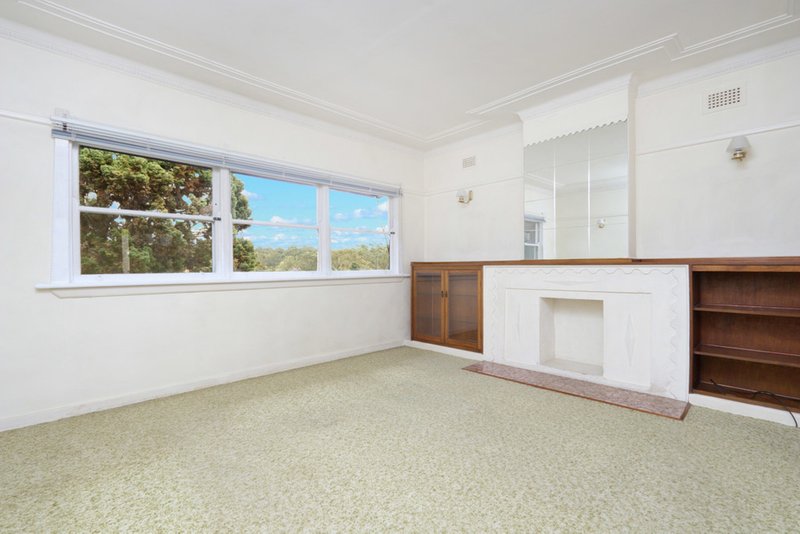 Photo - 19 Ballantyne Road, Mortdale NSW 2223 - Image 4