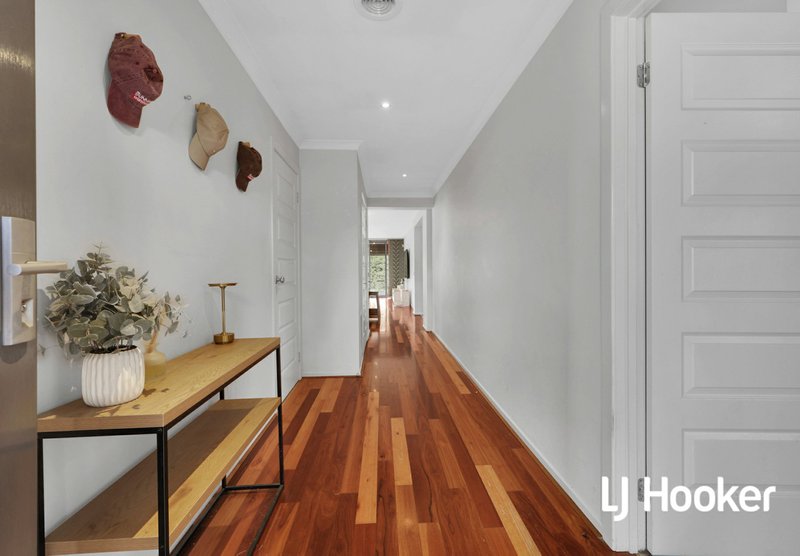 Photo - 19 Balmain Circuit, Wallan VIC 3756 - Image 2