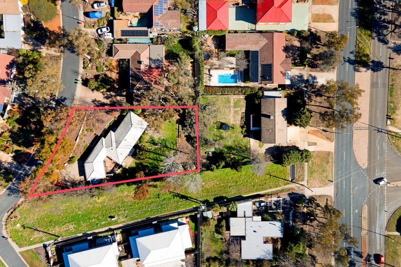 Photo - 19 Bambridge Street, Weetangera ACT 2614 - Image 3