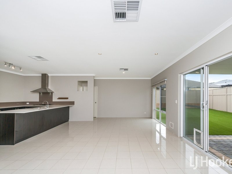 Photo - 19 Banjong Street, Martin WA 6110 - Image 5