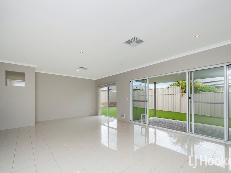 Photo - 19 Banjong Street, Martin WA 6110 - Image 6