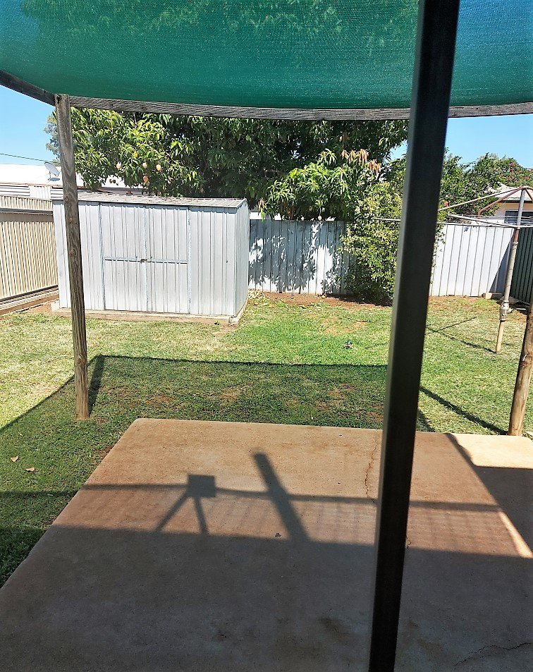 Photo - 19 Banks Crescent, Mount Isa QLD 4825 - Image 19