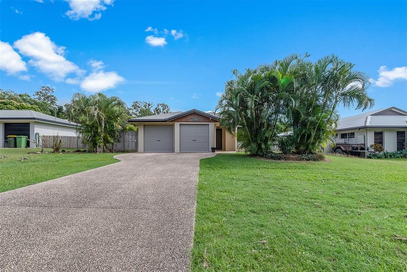 Photo - 19 Banksia Court, Cannonvale QLD 4802 - Image 2