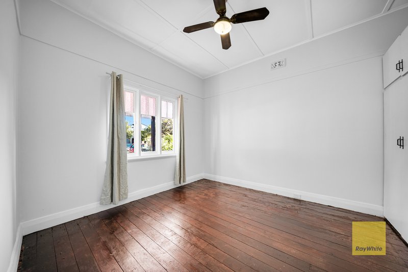 Photo - 19 Banksia Terrace, South Perth WA 6151 - Image 5
