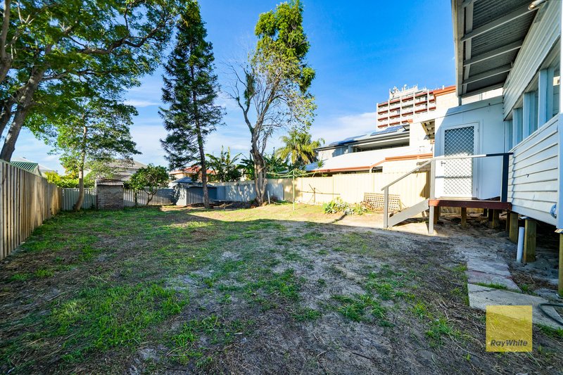 Photo - 19 Banksia Terrace, South Perth WA 6151 - Image 12