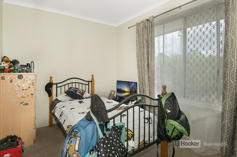 Photo - 19 Baradine Street, Mount Warren Park QLD 4207 - Image 7