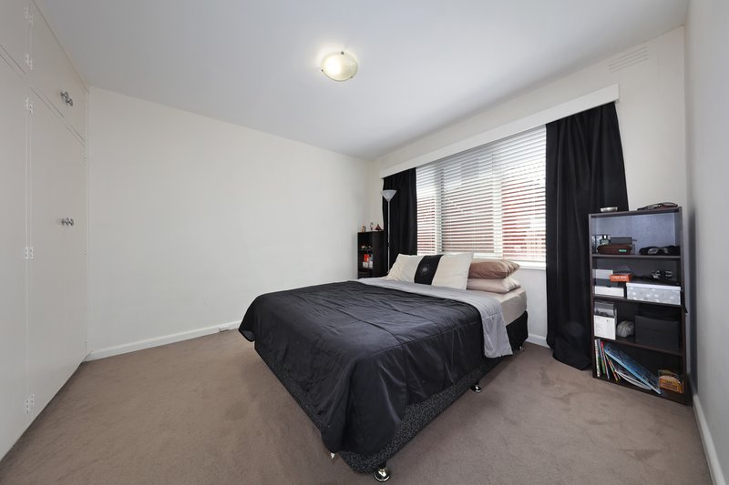 Photo - 1/9 Barker Street, Cheltenham VIC 3192 - Image 4