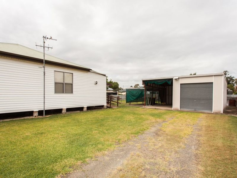 Photo - 19 Barrett Avenue, Cessnock NSW 2325 - Image 12