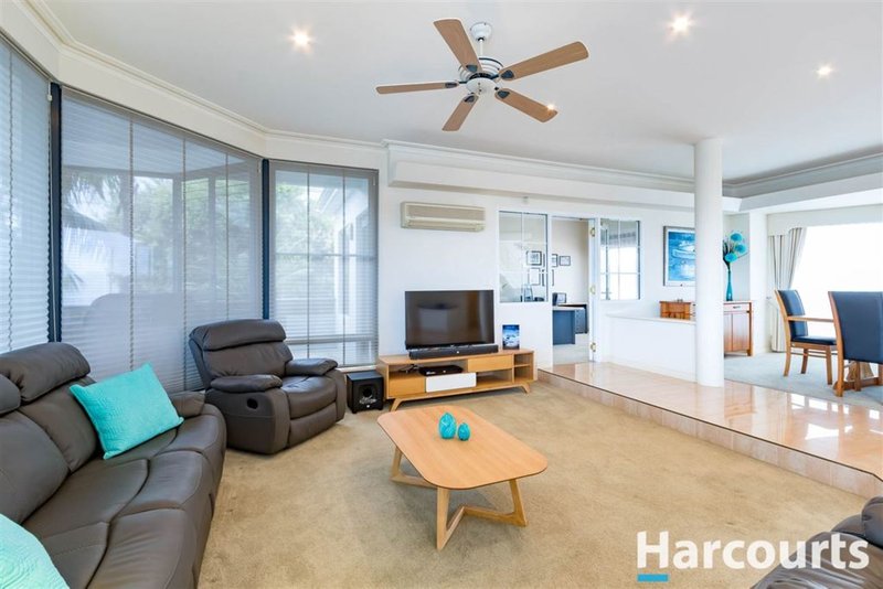 Photo - 19 Baruna Court, Halls Head WA 6210 - Image 12