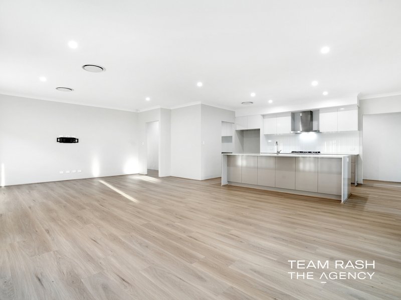 Photo - 19 Basilio Avenue, Landsdale WA 6065 - Image 4