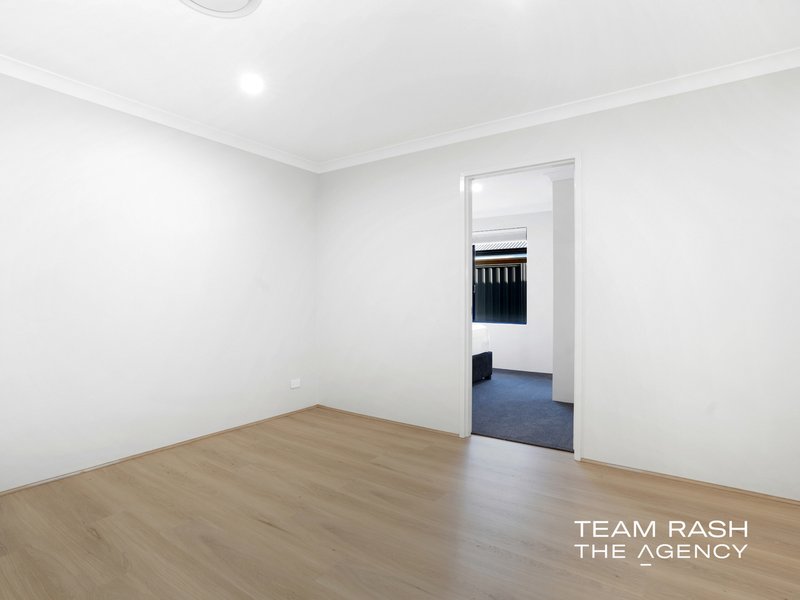 Photo - 19 Basilio Avenue, Landsdale WA 6065 - Image 15