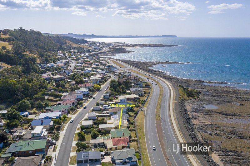 Photo - 19 Bass Highway, Parklands TAS 7320 - Image 3