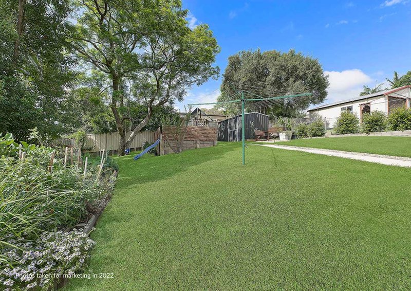 Photo - 19 Bay Road, Fennell Bay NSW 2283 - Image 10