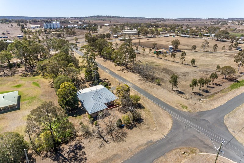 Photo - 19 Bayley Street, Pittsworth QLD 4356 - Image 10