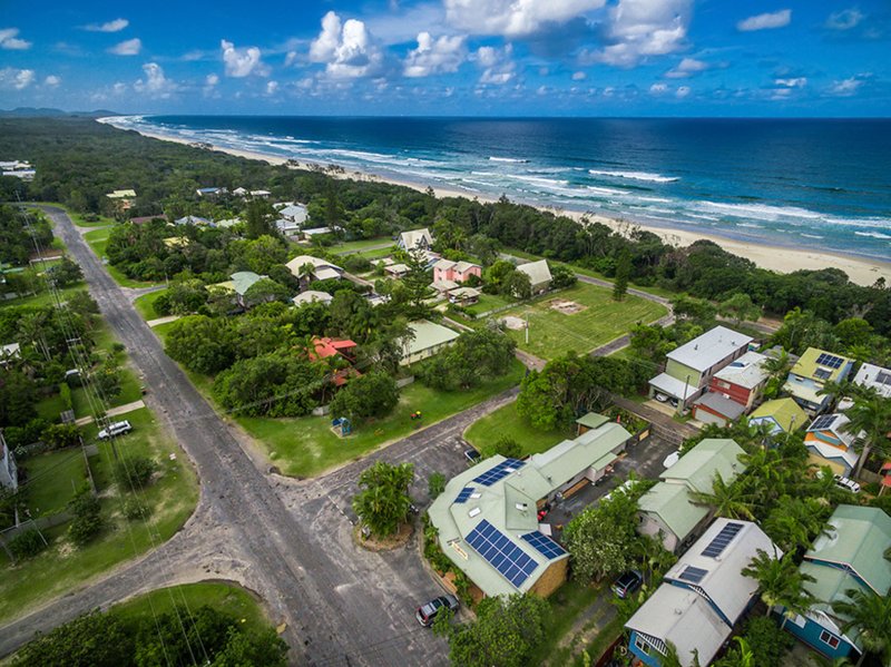 Photo - 19 Beach Avenue, South Golden Beach NSW 2483 - Image 13