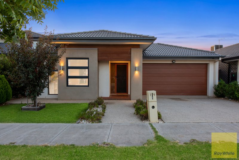 19 Beachmere Street, Tarneit VIC 3029