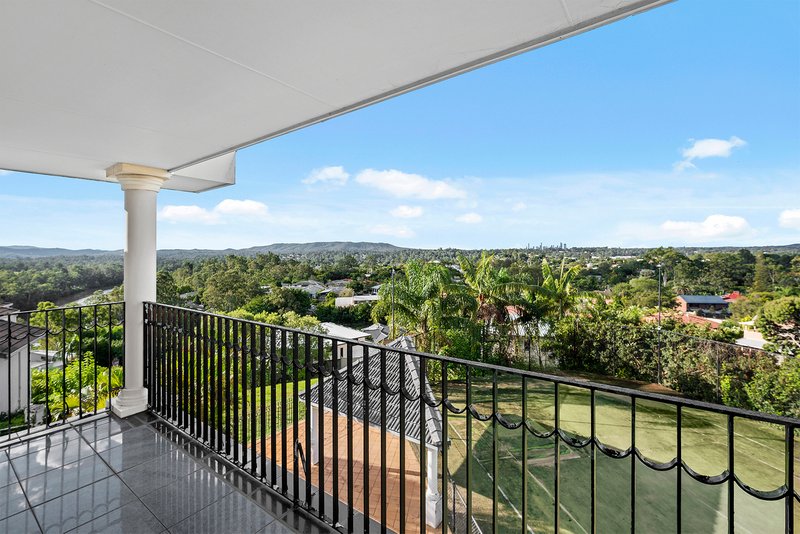 Photo - 19 Becker Place, Mount Ommaney QLD 4074 - Image 7