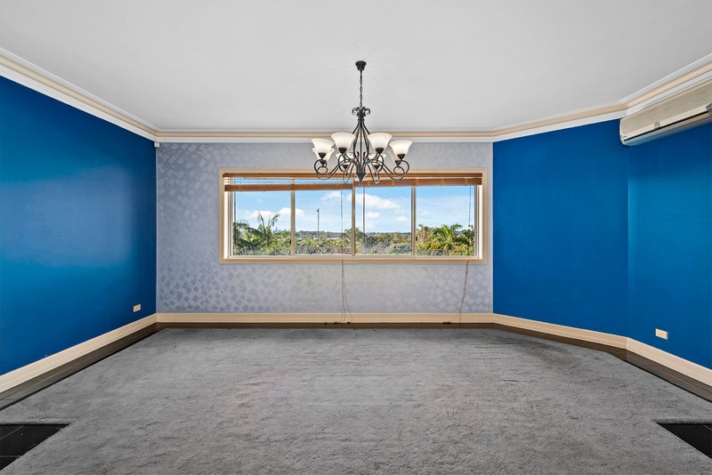 Photo - 19 Becker Place, Mount Ommaney QLD 4074 - Image 10