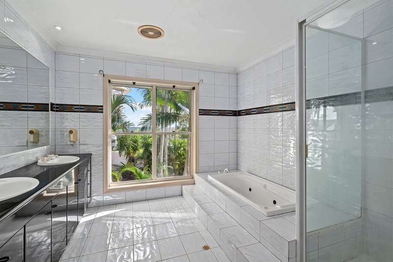 Photo - 19 Becker Place, Mount Ommaney QLD 4074 - Image 21
