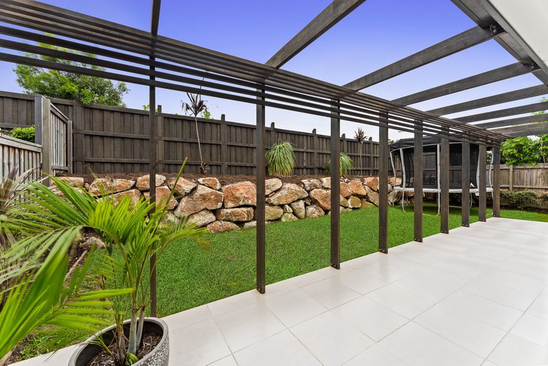 Photo - 19 Bedarra Crescent, Burpengary East QLD 4505 - Image 24