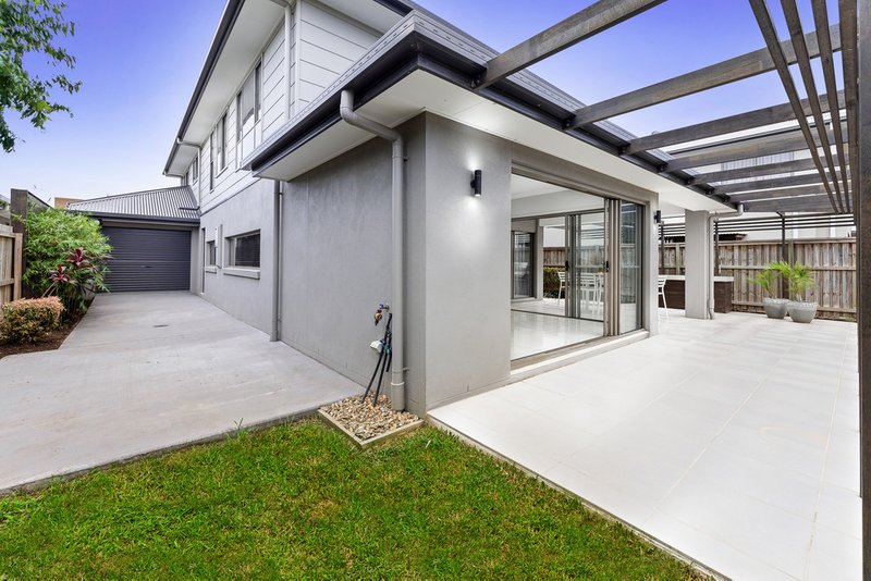 Photo - 19 Bedarra Crescent, Burpengary East QLD 4505 - Image 25